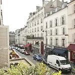 Lepic Apartment Paris