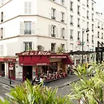 Lepic Apartment Paris