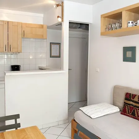 Apartment Lepic